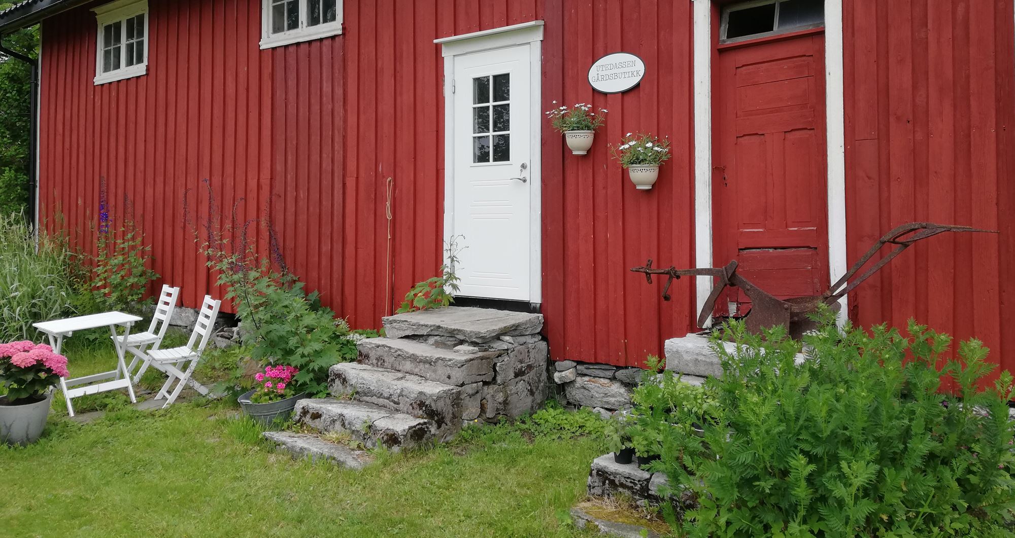 Dønnes Gård